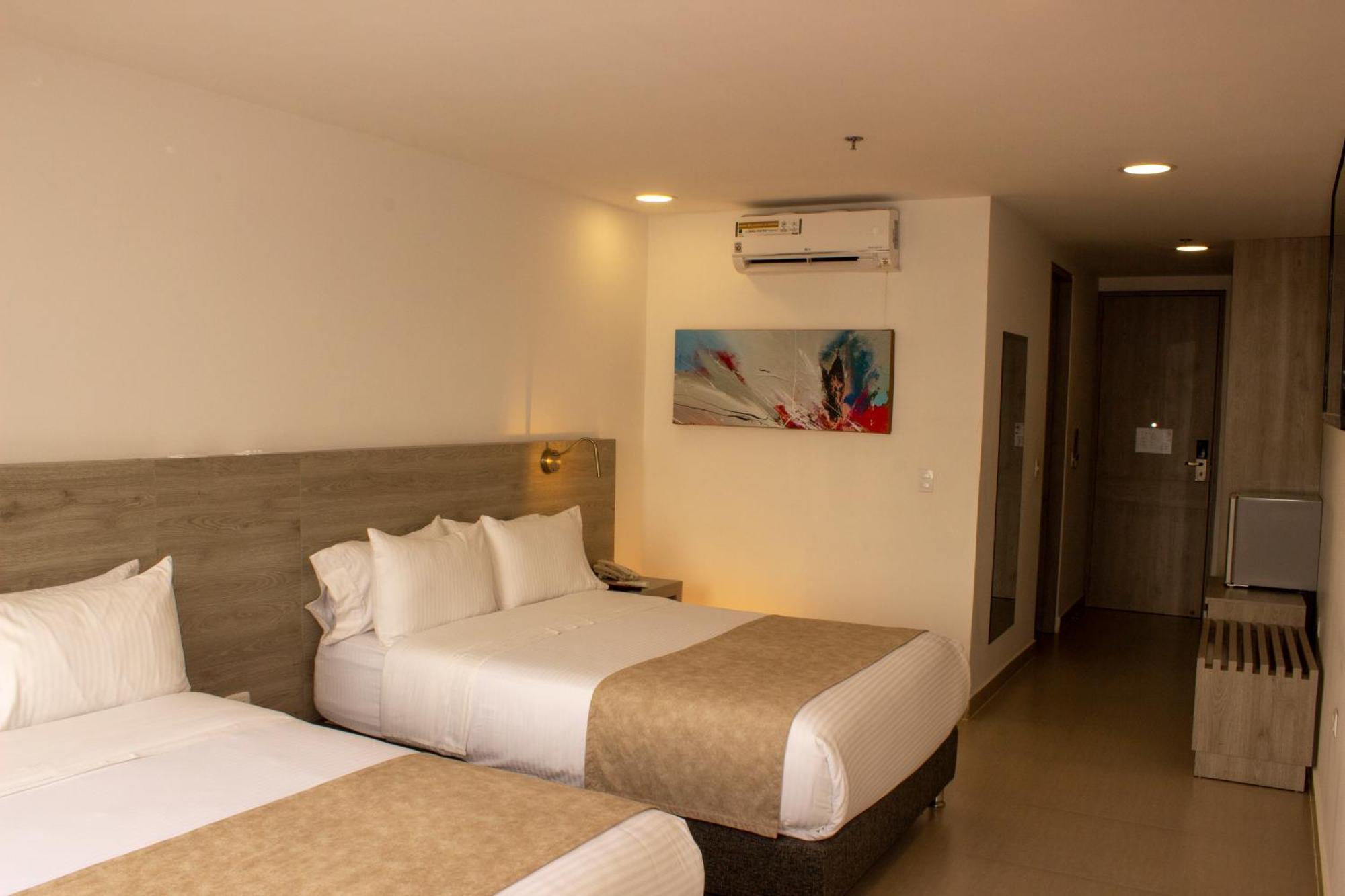 Vvc Hotel'S Villavicencio Zewnętrze zdjęcie